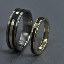 Fehérarany karikagyűrű, sárga arany karikagyűrű, karikagyűrű, titán karikagyűrű, egyedi karikagyűrű, design karikagyűrű, különleges karikagyűrű, design jegygyűrű, különleges jegygyűrű