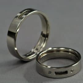 fehérarany karikagyűrű, forgós karikagyűrű, karikagyűrű, titán karikagyűrű, egyedi karikagyűrű, design karikagyűrű, különleges karikagyűrű, design jegygyűrű, különleges jegygyűrű, karikagyűrű, titán karikagyűrű, egyedi karikagyűrű, design karikagyűrű, különleges karikagyűrű, design jegygyűrű, különleges jegygyűrű
